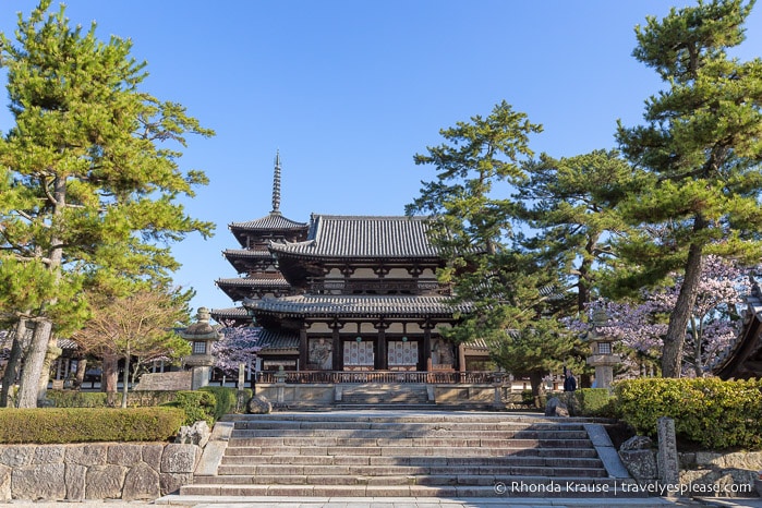 Japan bucket list- Admire the world's oldest wooden buildings (entrance to Horyu-ji Temple)
