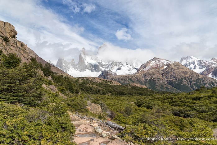 Hiking trail to Mount Fitz Roy (Sendero al Fitz Roy).