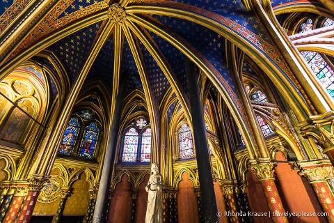 Interior of the lower chapel of Sainte-Chapelle.