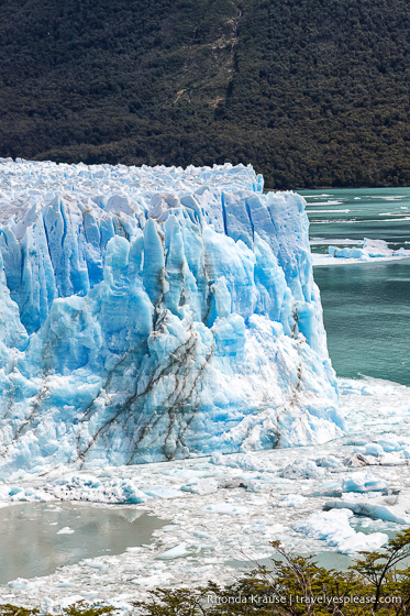 Ice floating in the water at the corner of the glacier.