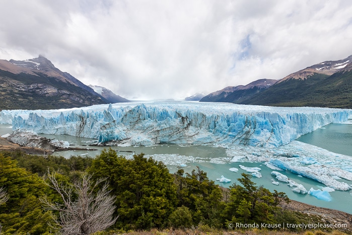 Wide view of Perito Moreno Glacier.
