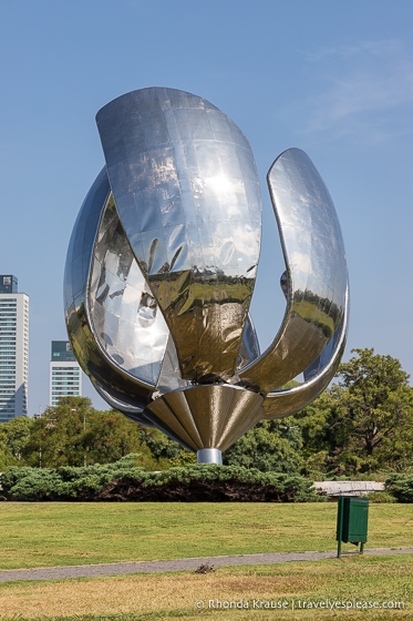 Floralis Generica, Buenos Aires.