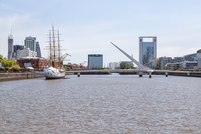 Puente de la Mujer (Woman’s Bridge).