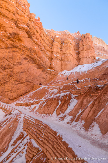 Switchbacks going up Navajo Loop Trail.