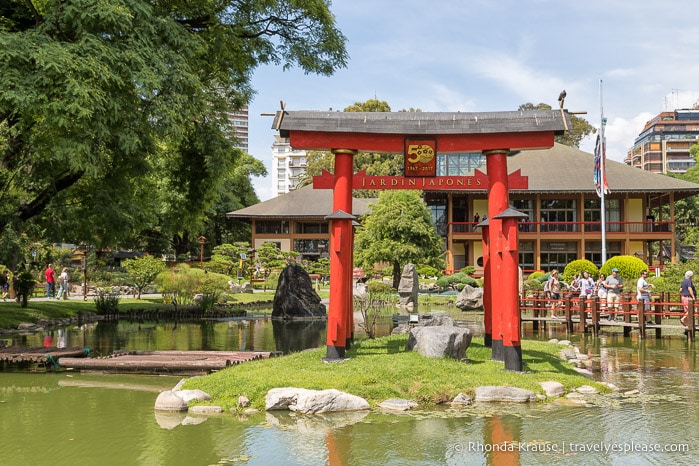 Torii gate and cultural centre at the Buenos Aires Japanese Garden.