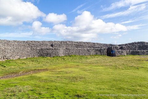Stone walls at Dún Aonghasa.