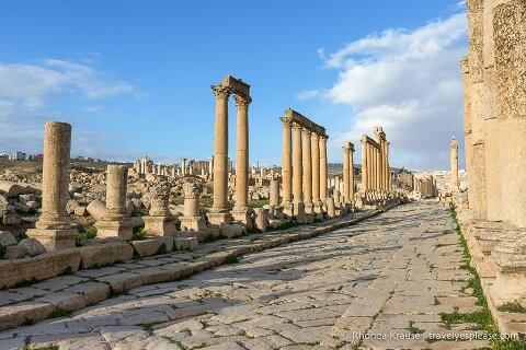 Roman street lined with columns in Jerash, one of the top places to visit in Jordan.