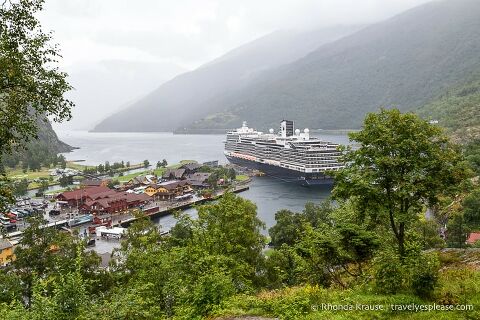 Cruise ship docked in Flam.