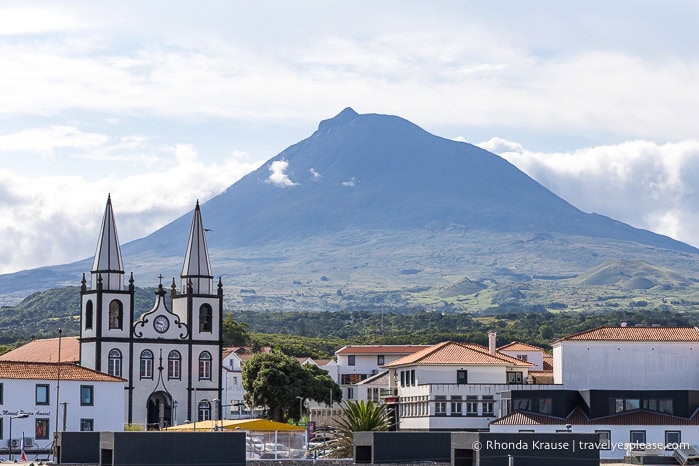 Mt. Pico overlooking the town of Madalena. 