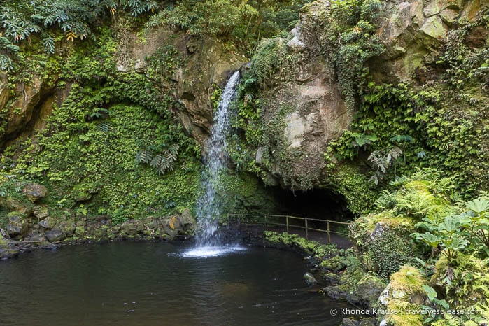 Gruta waterfall, cave, and plunge pool. 